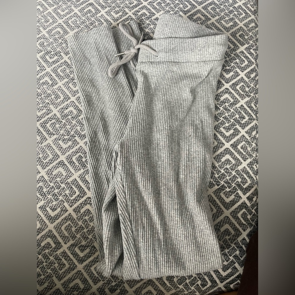NVGTN Ribbed Leggings - Size XS
